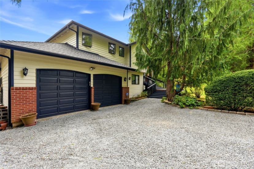 Property photo for 11525 76th Avenue Nw, Tulalip photo 2
