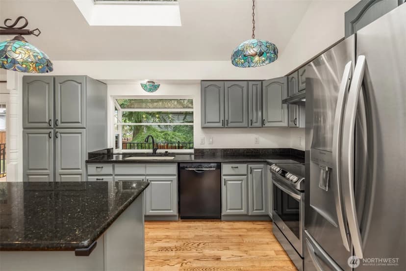 Property photo for 11821 Se 67th Place, Bellevue photo 15