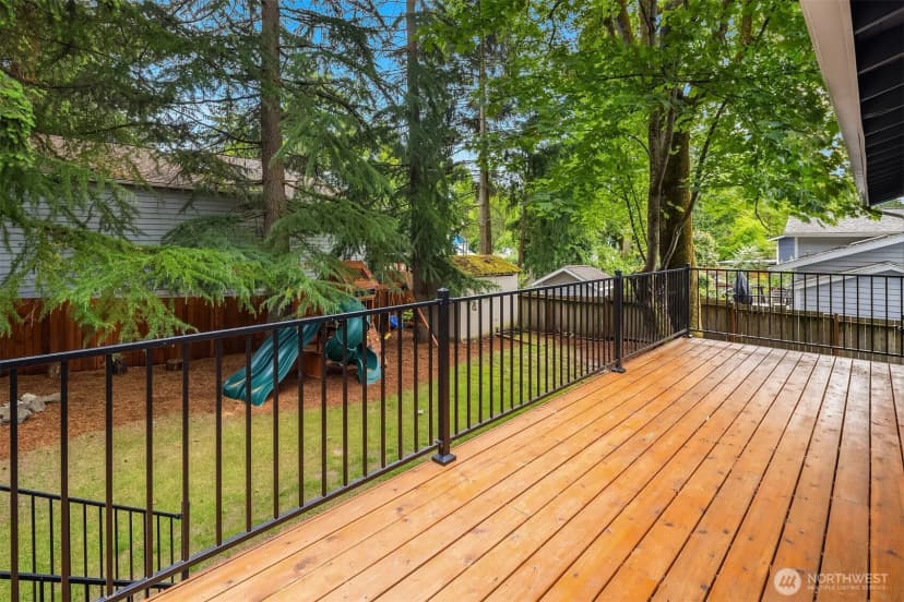 Property photo for 11821 Se 67th Place, Bellevue photo 17