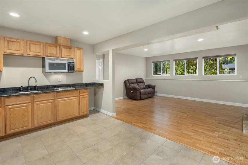 Property photo for 11821 Se 67th Place, Bellevue photo 28