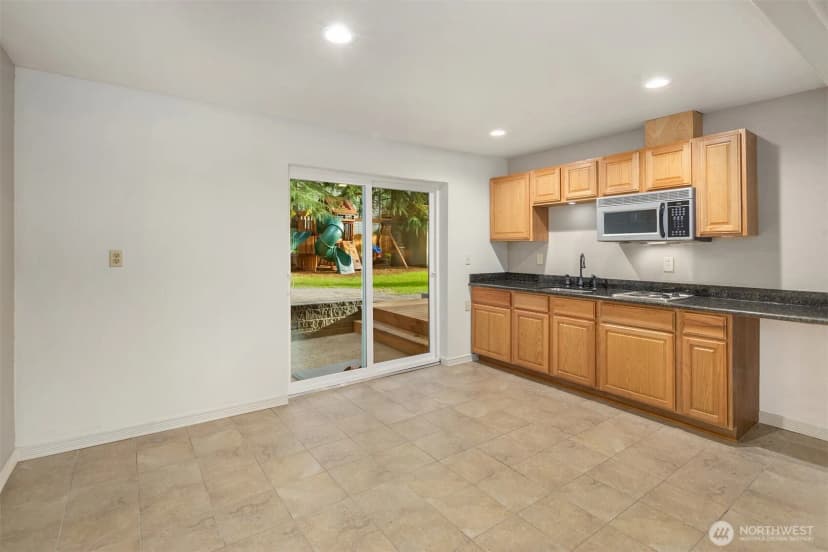 Property photo for 11821 Se 67th Place, Bellevue photo 27