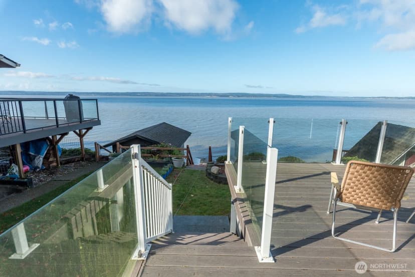 Property photo for 19422 Soundview Drive Nw, Stanwood photo 27