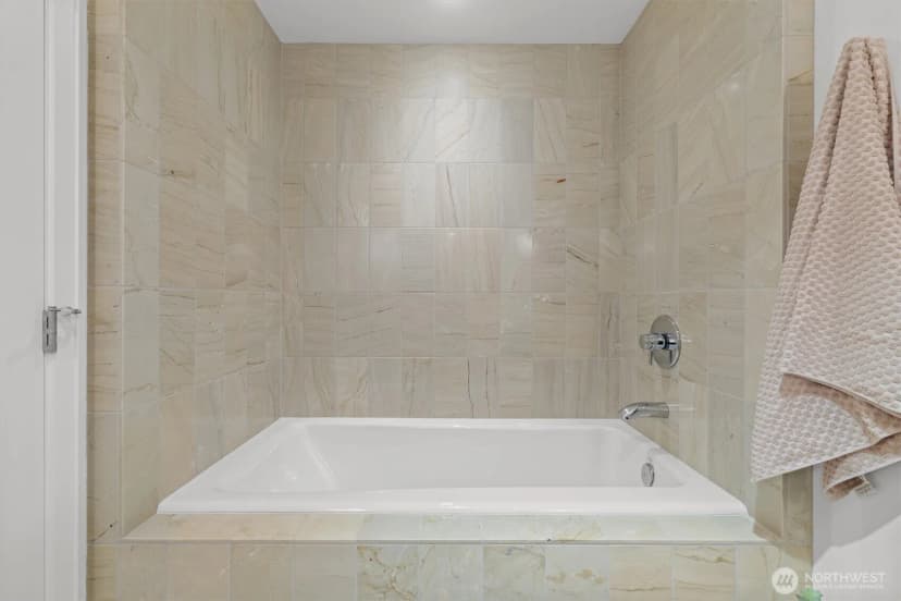 Property photo for 500 106th Avenue Ne #3815, Bellevue photo 30