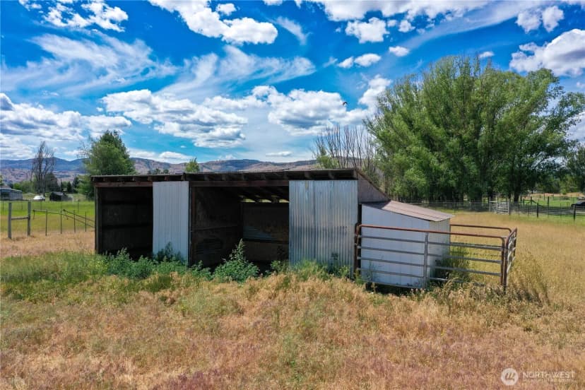 Property photo for 61 Jaquish Road, Omak photo 29