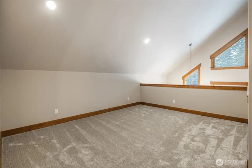 Property photo for 108 Bitterroot Lane, Ronald photo 15