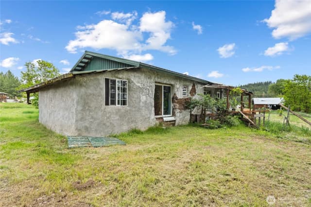 Property photo for 637 Hwy 20 E, Colville photo 5