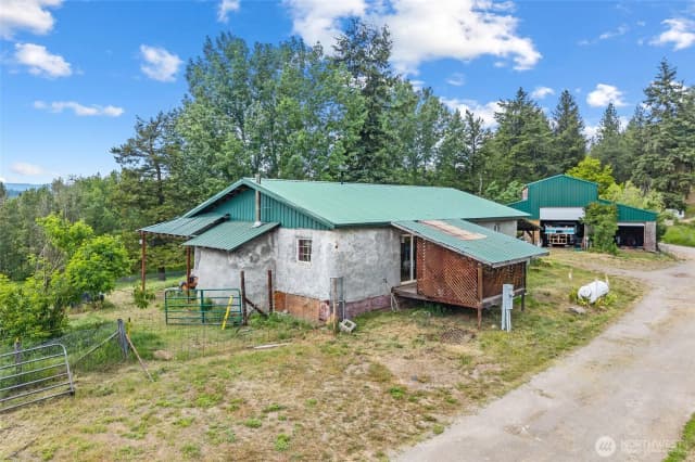 Property photo for 637 Hwy 20 E, Colville photo 3
