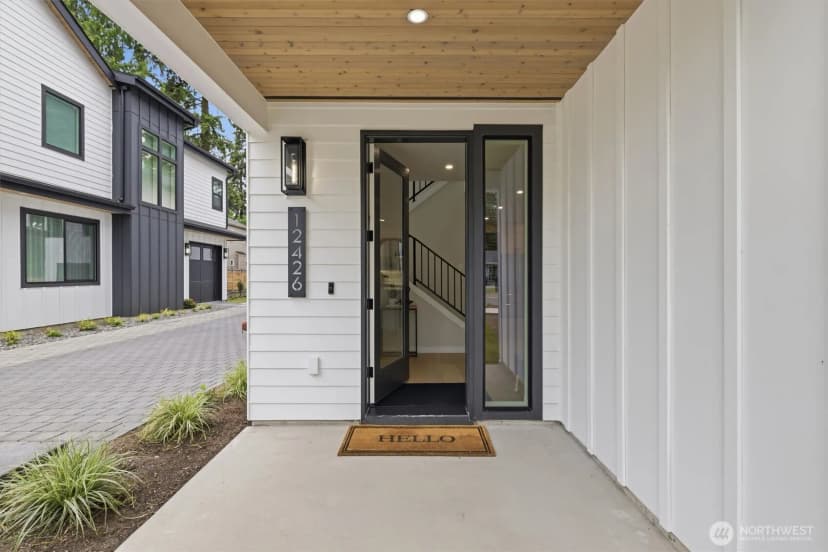 Property photo for 12426 Ne 90th Street, Kirkland photo 6
