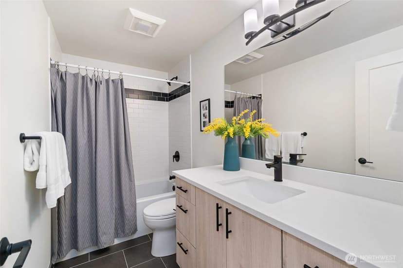 Property photo for 8709 15th Avenue Nw #a, Seattle photo 22
