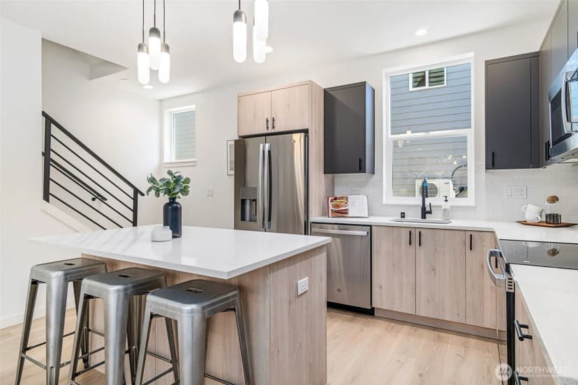 Property photo for 8711 15th Avenue Nw #a, Seattle photo 10