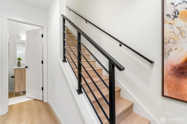 Property photo for 8711 15th Avenue Nw #a, Seattle photo 4