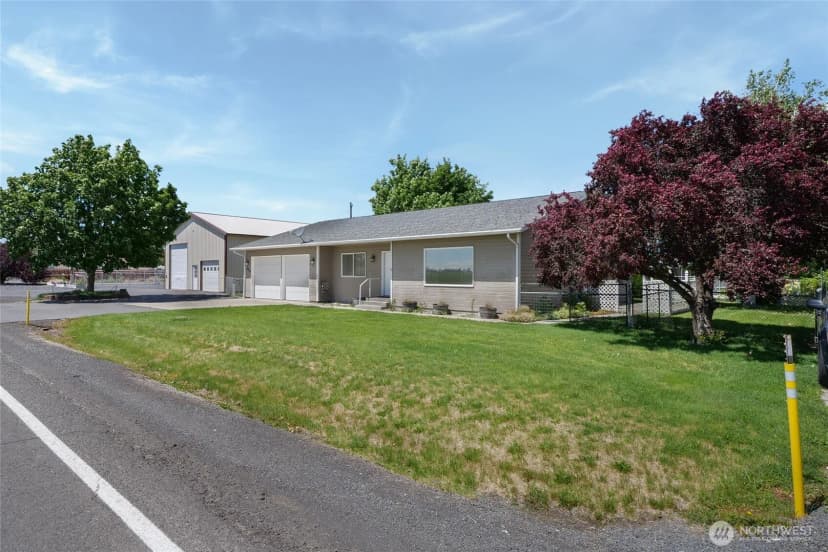 Property photo for 298 Road 19 Nw, Soap Lake photo 3