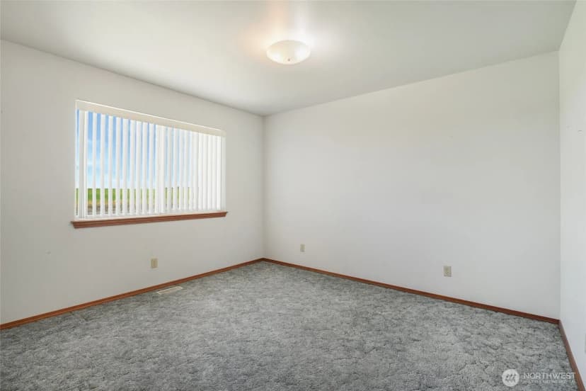 Property photo for 298 Road 19 Nw, Soap Lake photo 27