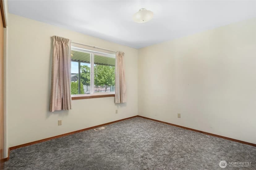 Property photo for 298 Road 19 Nw, Soap Lake photo 24