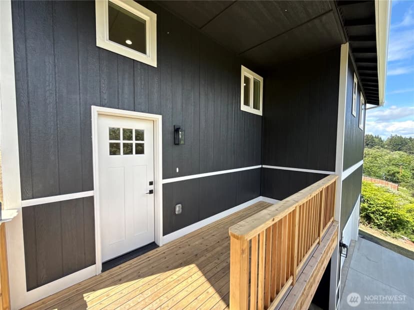 Property photo for 7828 E Jessica Way, Port Orchard photo 2