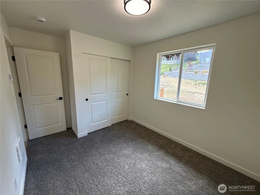 Property photo for 7828 E Jessica Way, Port Orchard photo 9