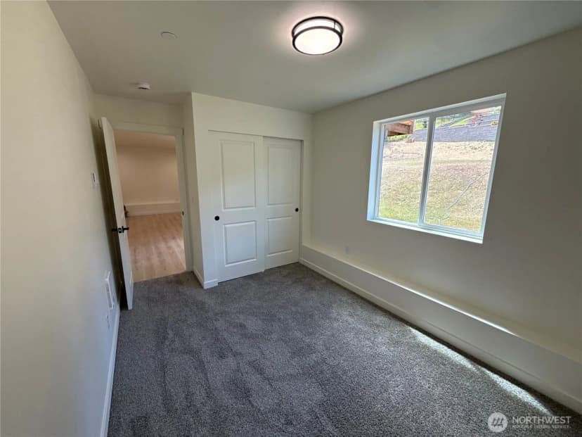 Property photo for 7828 E Jessica Way, Port Orchard photo 18