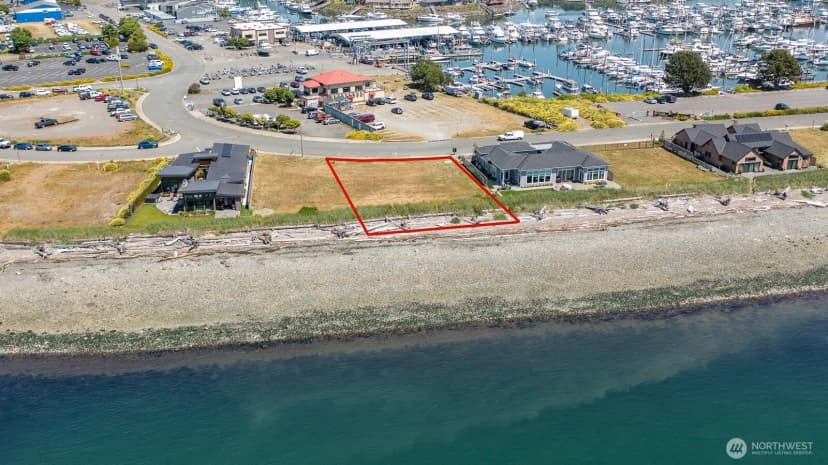 Property photo for 2207 Skyline Way, Anacortes