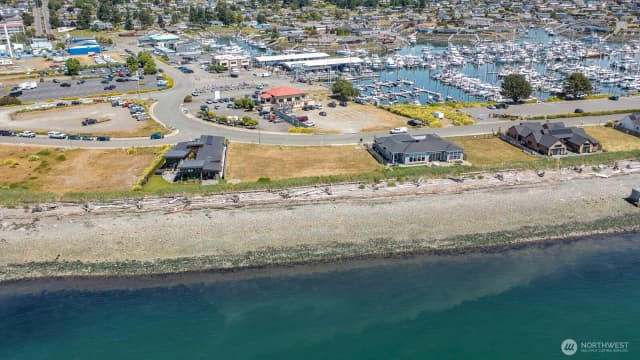 Property photo for 2207 Skyline Way, Anacortes photo 2