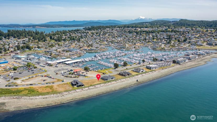 Property photo for 2207 Skyline Way, Anacortes photo 16