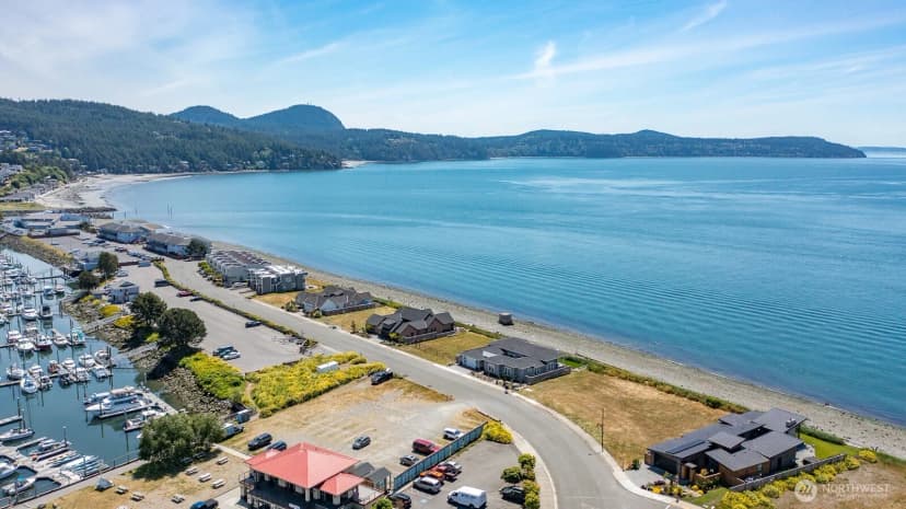 Property photo for 2207 Skyline Way, Anacortes photo 13
