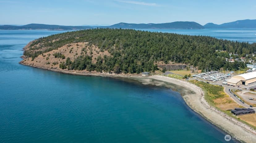 Property photo for 5915 Flounder Bay Lane, Anacortes photo 20