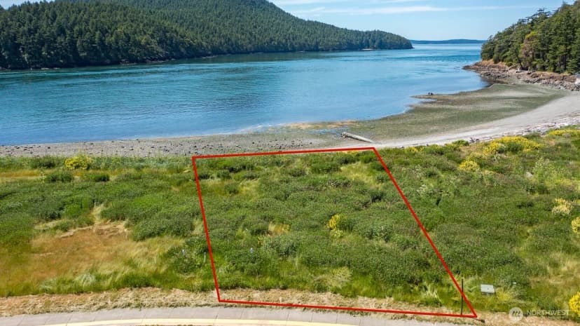 Property photo for 5915 Flounder Bay Lane, Anacortes photo 12
