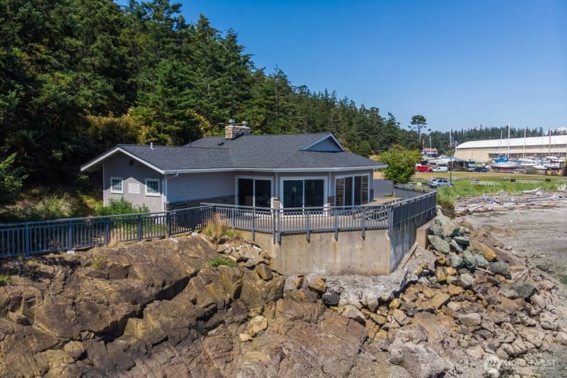Property photo for 5915 Flounder Bay Lane, Anacortes photo 23