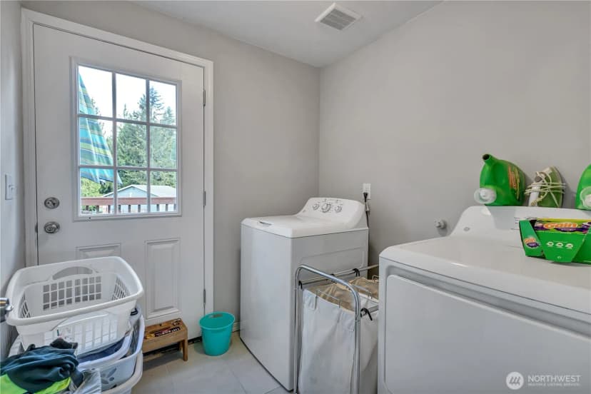 Property photo for 20717 127th Street E, Bonney Lake photo 8
