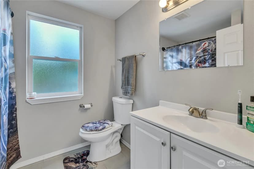 Property photo for 20717 127th Street E, Bonney Lake photo 7