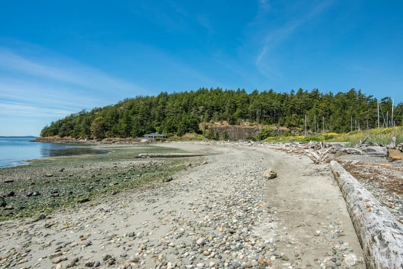 Property photo for 5909 Flounder Bay Lane, Anacortes photo 17