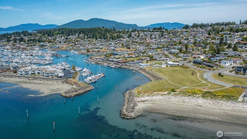 Property photo for 5909 Flounder Bay Lane, Anacortes photo 26