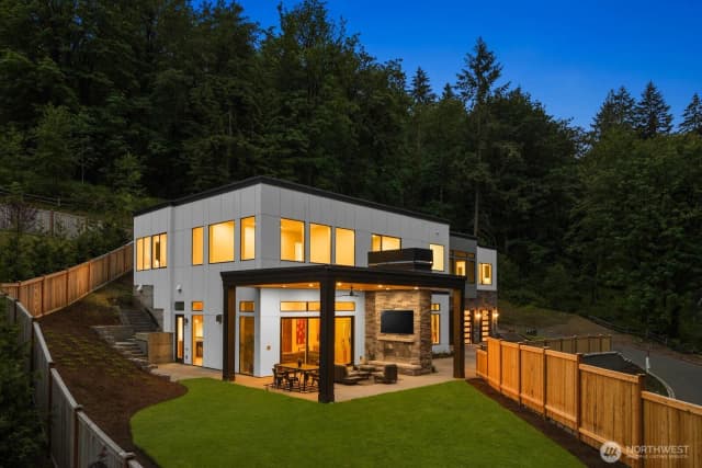 Property photo for 6020 175th Court Se #98006, Bellevue photo 2