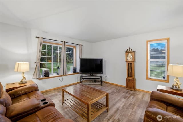 Property photo for 9117 336th Street S, Roy photo 4