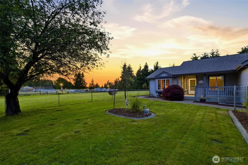 Property photo for 9117 336th Street S, Roy photo 32