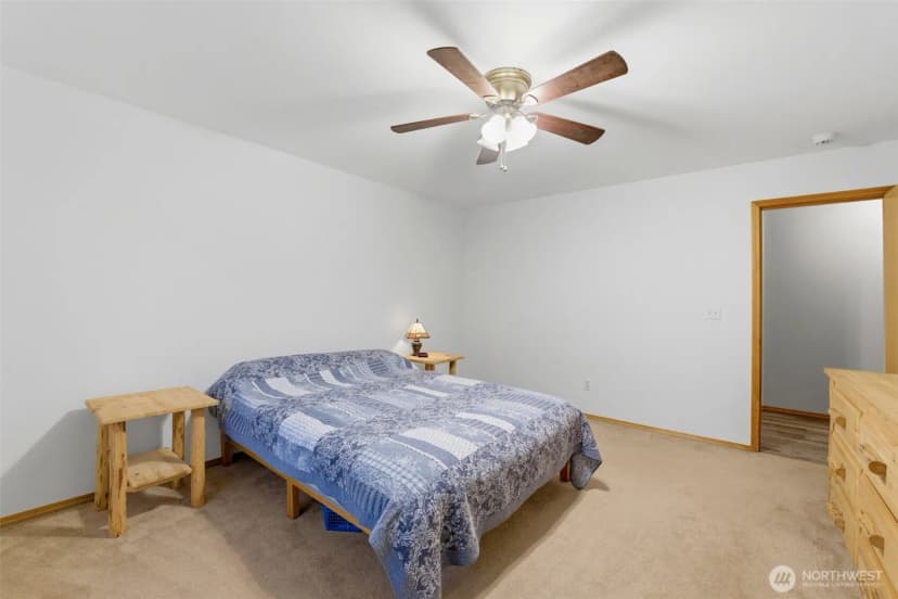 Property photo for 9117 336th Street S, Roy photo 19