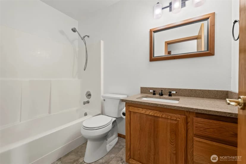 Property photo for 9117 336th Street S, Roy photo 14