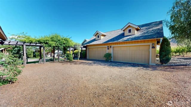 Property photo for 102 Village Way, Oroville photo 2