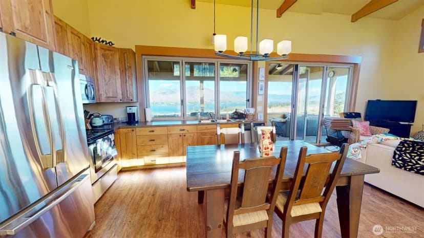 Property photo for 102 Village Way, Oroville photo 8