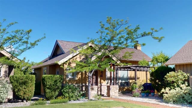 Property photo for 102 Village Way, Oroville