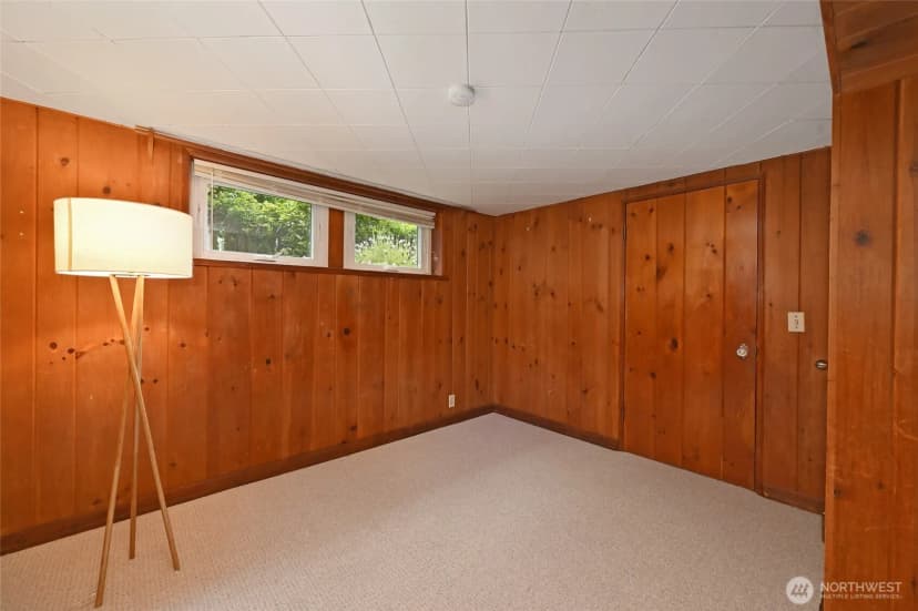Property photo for 2562 6th Avenue W, Seattle photo 21