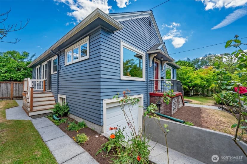 Property photo for 2562 6th Avenue W, Seattle photo 26