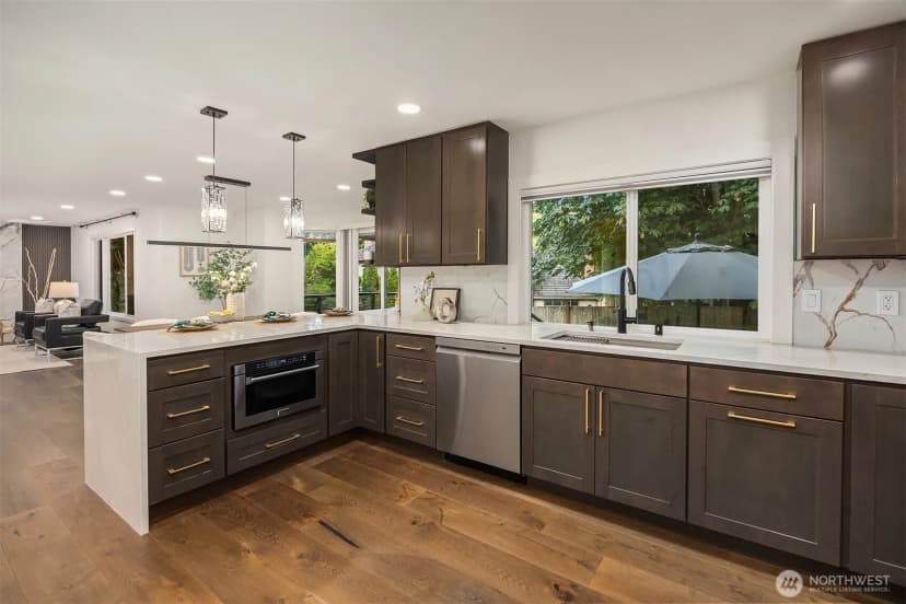 Property photo for 22213 Ne 31st Street, Sammamish photo 8