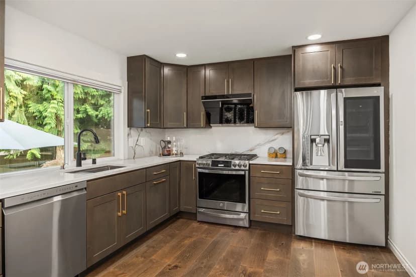 Property photo for 22213 Ne 31st Street, Sammamish photo 11