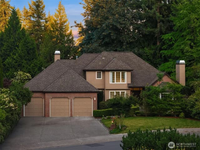 Property photo for 22213 Ne 31st Street, Sammamish