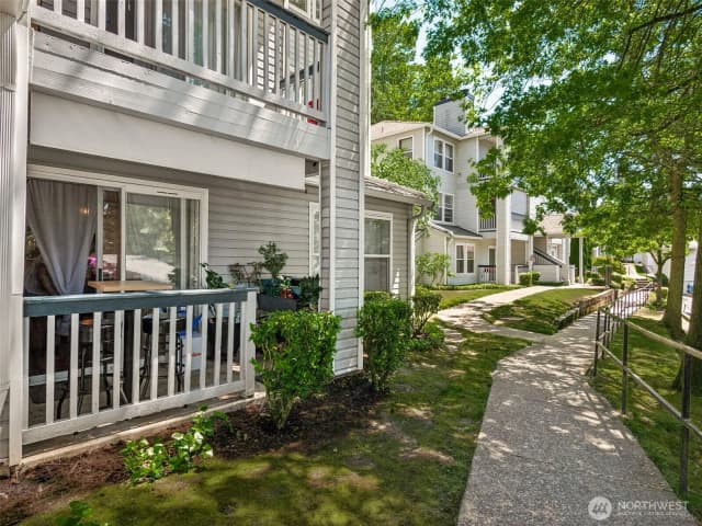 Property photo for 33020 10th Avenue Sw #y104, Federal Way photo 2
