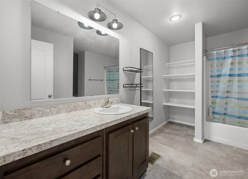 Property photo for 4355 Northgate Drive, Oak Harbor photo 33