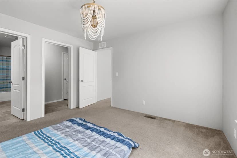 Property photo for 4355 Northgate Drive, Oak Harbor photo 32