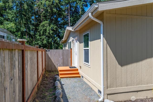 Property photo for 4355 Northgate Drive, Oak Harbor photo 2