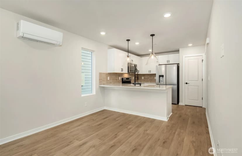 Property photo for 16033 23rd Avenue Ne, Marysville photo 5